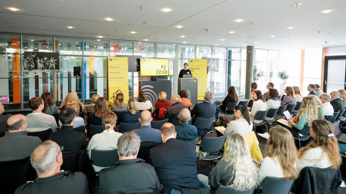 Begrüßung der Teilnehmenden am Klimawin BW-Forum in der Messe Stuttgart.