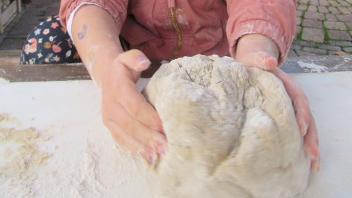 Brot selbst backen.